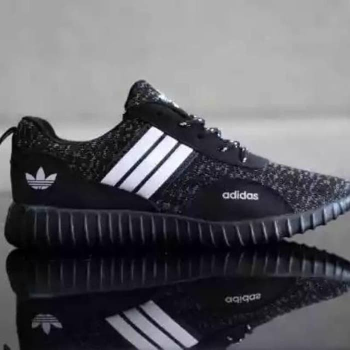 Sepatu Adidas Boost Hitam & Putih New Model / Sepatu pria / kets - Hitam