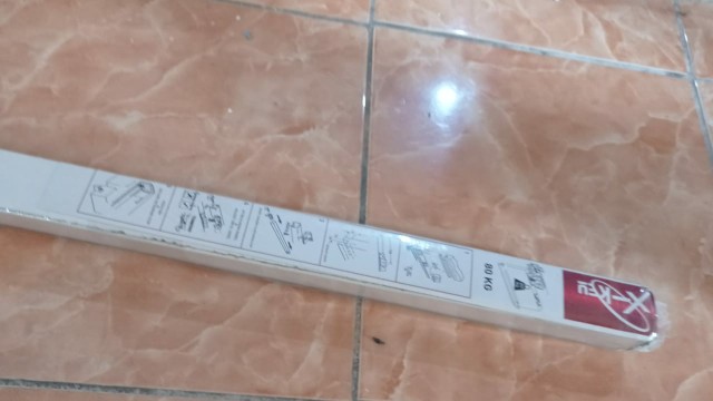 Molto Pelembut Dan Pewangi Pakaian Eau De Parfum 720ml