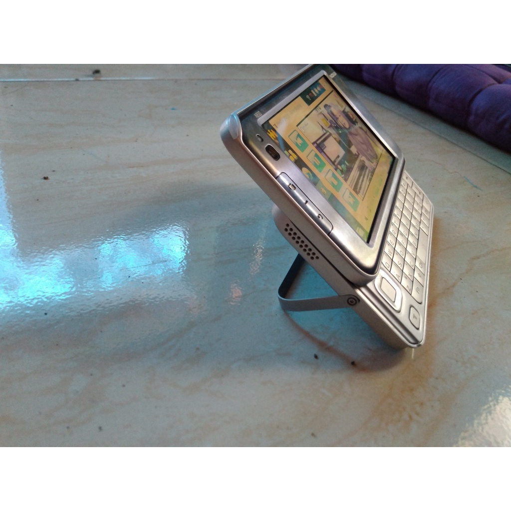 Nokia N810 internet tablet langka unik