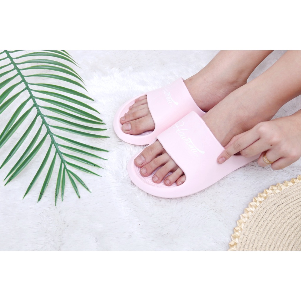 Sandal Selop Wanita Sandal Wanita Selop Rumah Sendal Wanita Slide Terbaru Sandal Wanita Kekinian Sandal Cewek Slip On Terbaru Sandal Wanita Slop Terbaru Sandal Slide Sandal Terbaru Sandal Murah Sandal Fashionable Sandal Rumah