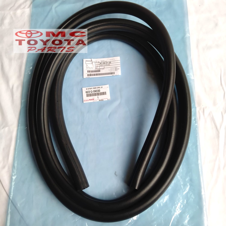 Karet Body Pintu Innova 62311-0K030 62312-0K030 62331-0K030 62332-0K030