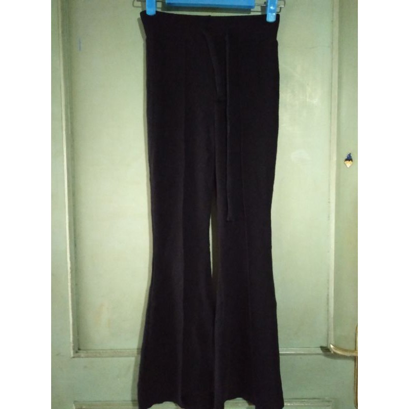 PL Celana Training Wanita Hitam