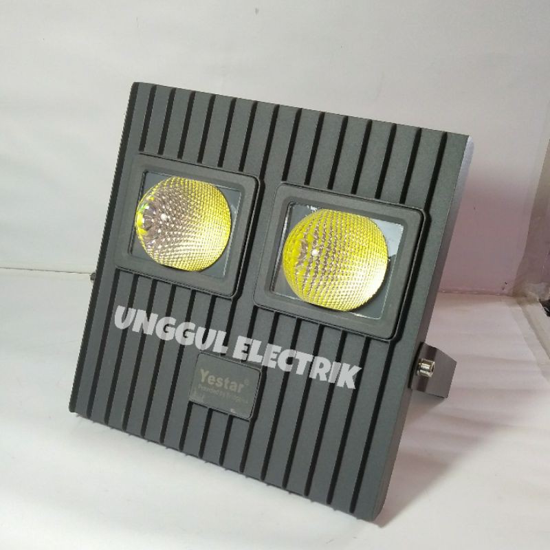 Lampu sorot Yestar 100 watt LED mata cembung