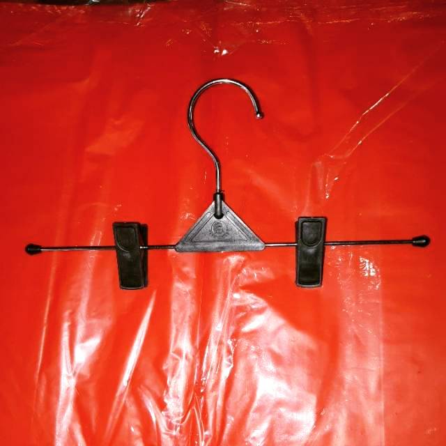 Isi 6 pcs hanger jepit besi k2