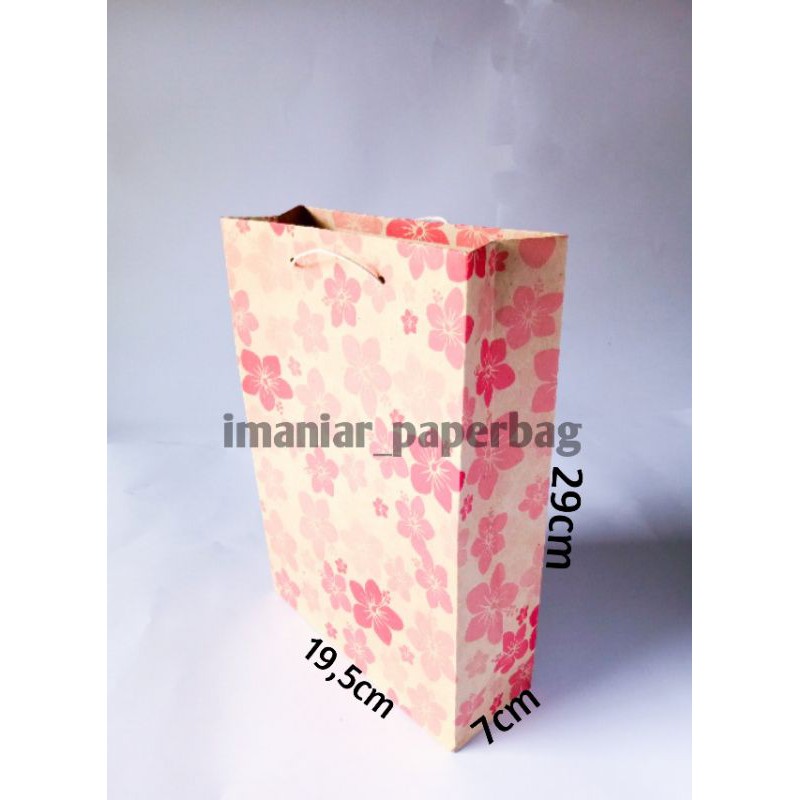 

PAPER BAG K05| TAS KERTAS MOTIF | TAS KERTAS 19,5 x 7 x 29 cm