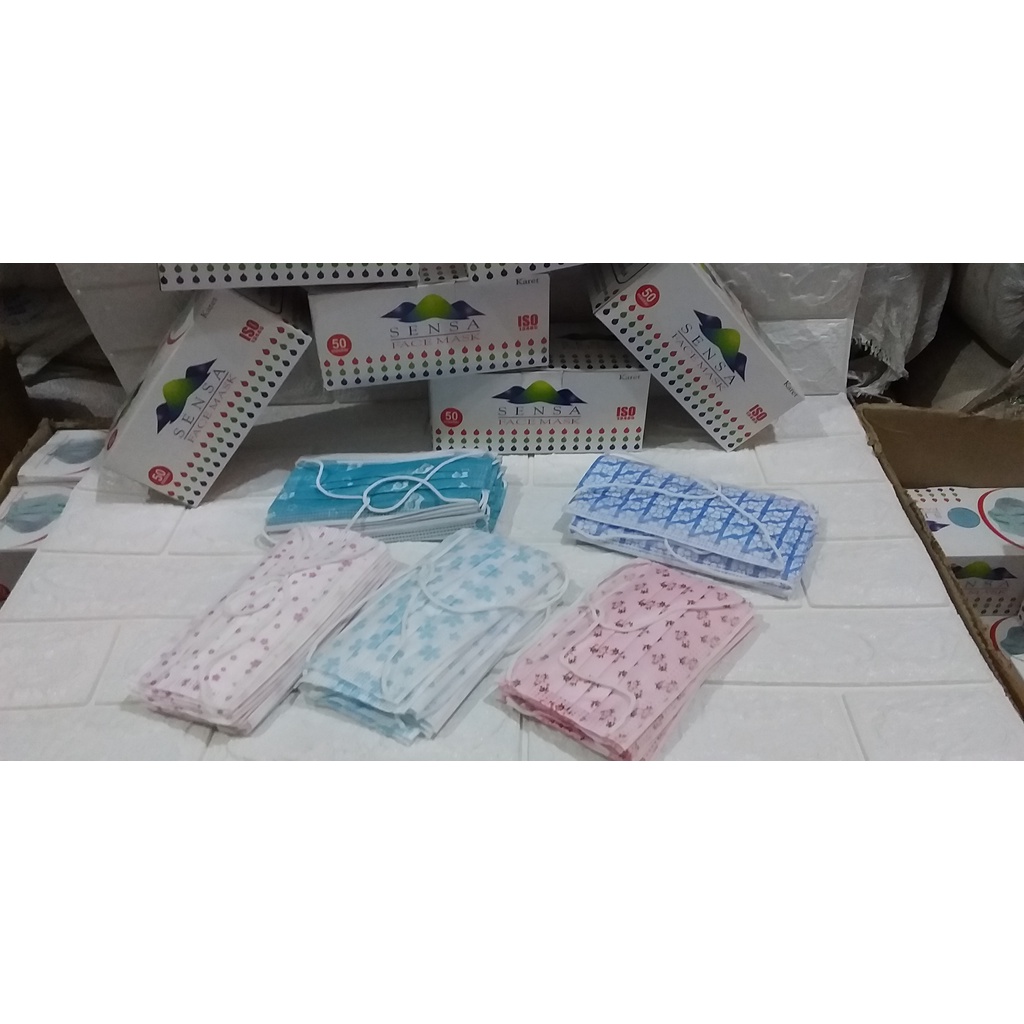 Masker hijab motif mix 5 motif 3ply isi 50