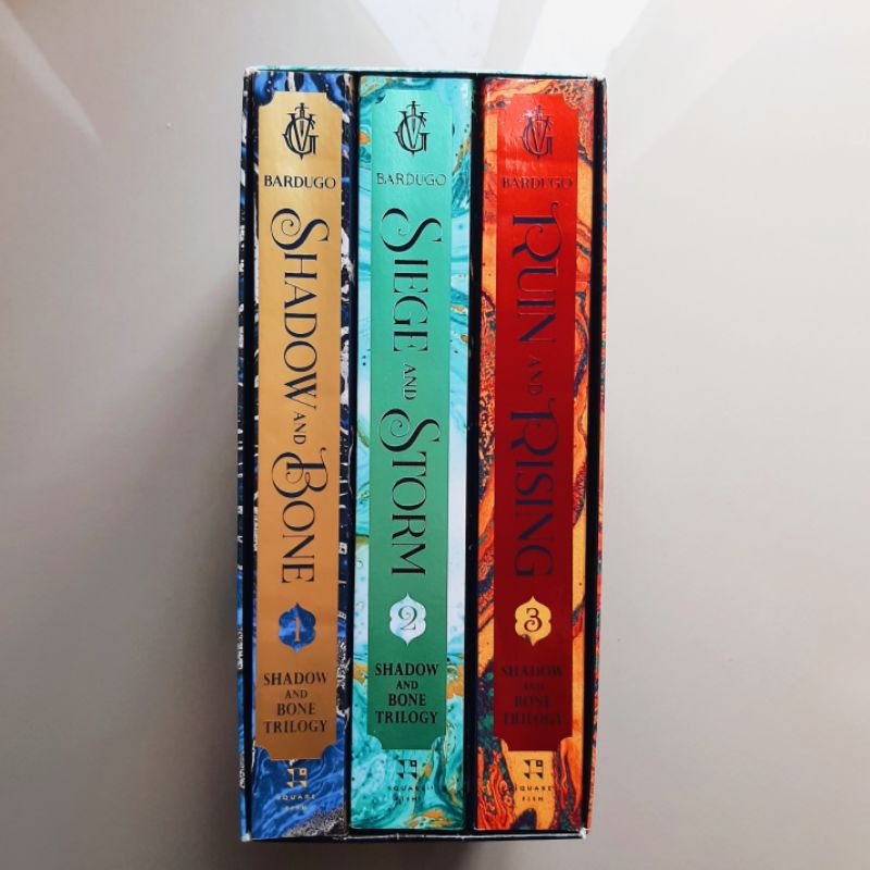 (PRELOVED) Shadow and Bone Trilogy Boxed Set by Leigh Bardugo
