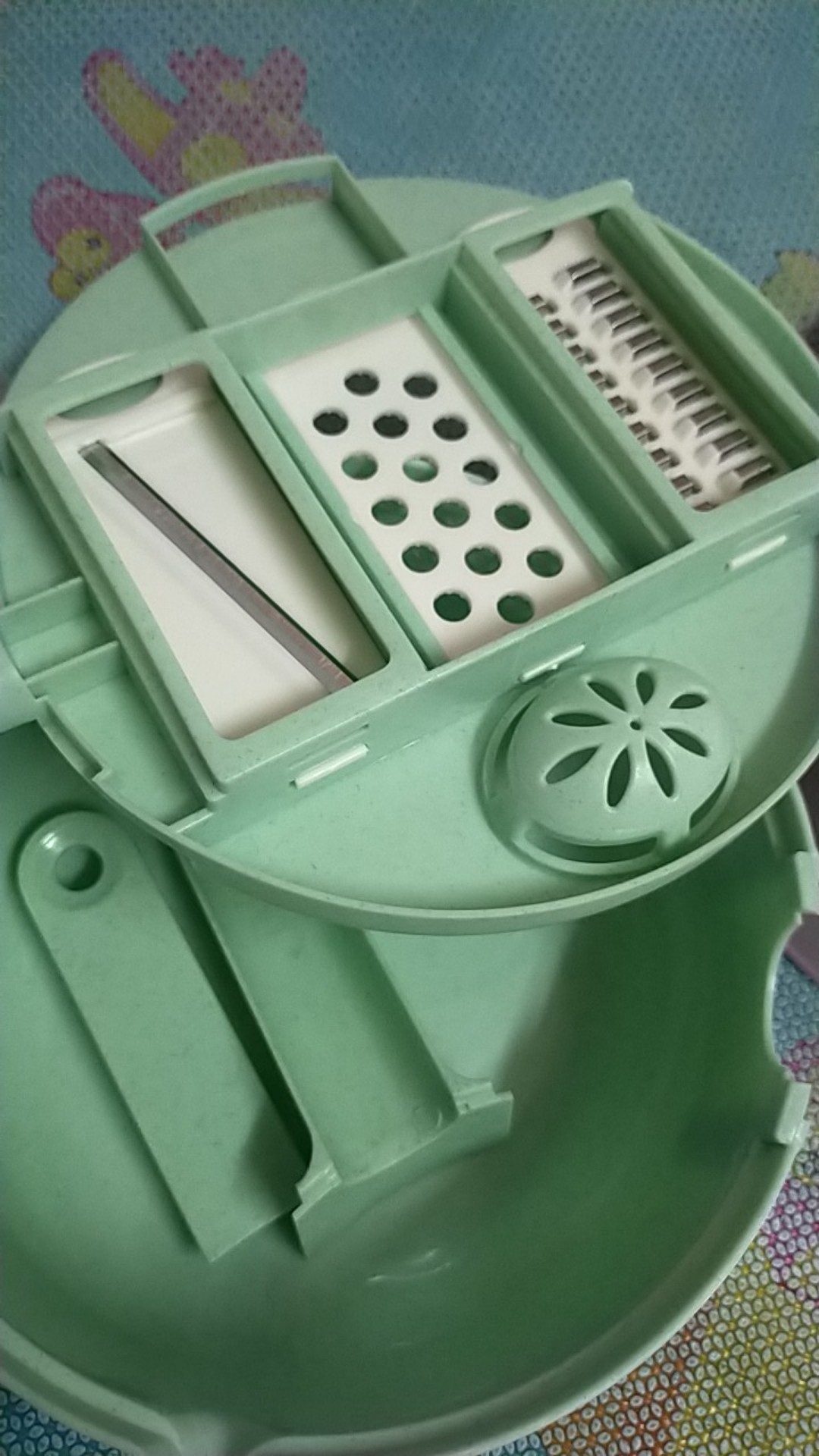 Parutan Serbaguna Alat Potong Kentang  12 In 1 Parutan Multifungsi Alat Pemotong Sayur 12 In 1