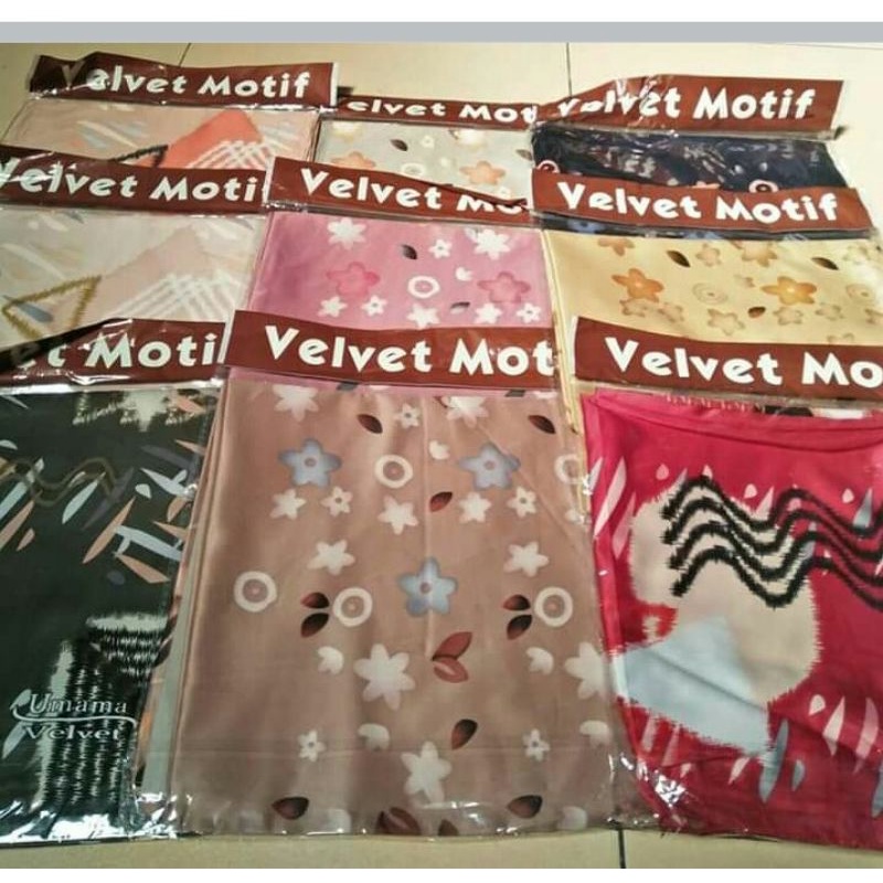 hijab segi empat Velvet motif/ hijab wanita umama scraf