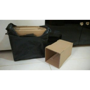 

KARDUS / Uk.27 x 24 x 7 cm