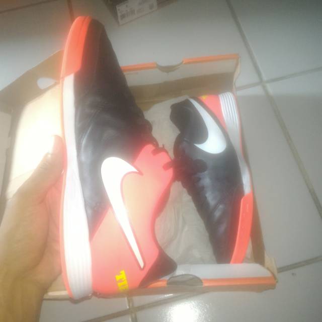Sepatu futsal nike tiempo x genio ic original