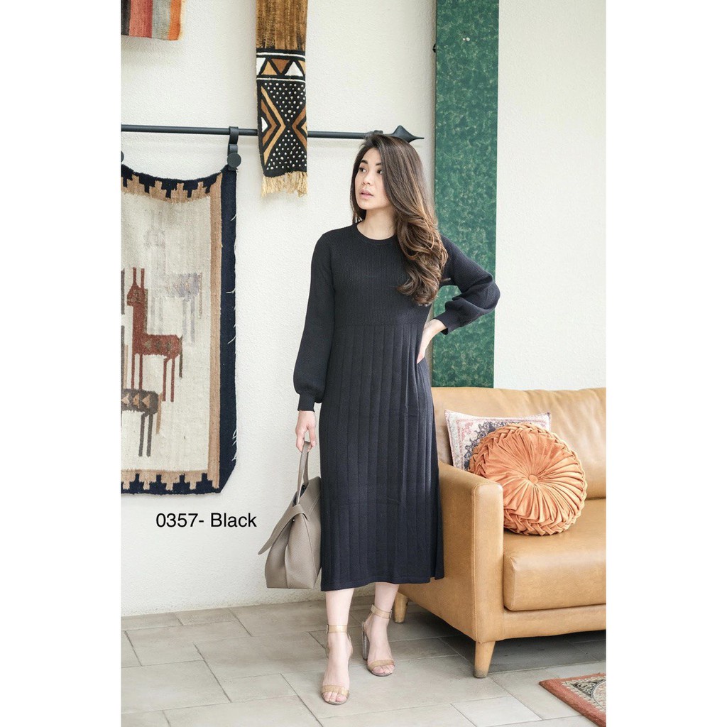 0357 KNITTED DRESS