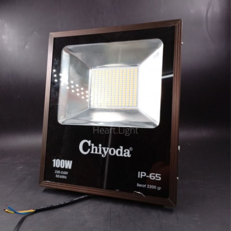 LAMPU LED CHIYODA LED FLOODLIGHT 100W DAYLIGHT PUTIH 7500LM 1P65/LAMPU LED SOROT 100W PUTIH KUAT AWE