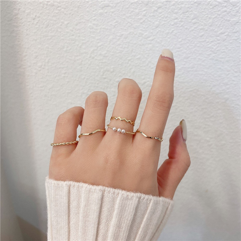 We Flower 5PCs Chic Gold Twisted Pearl Stackable Ring Set for Women Girl Korean Fashion Finger Jewelry