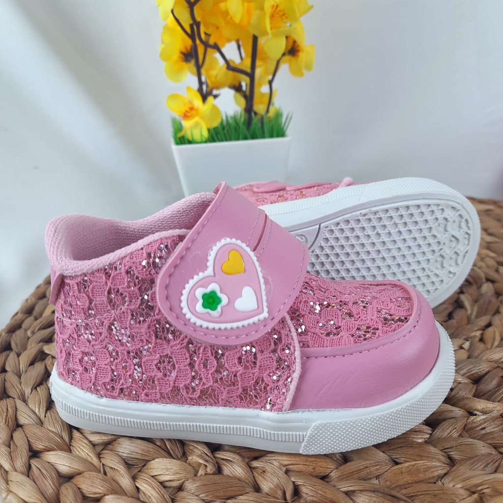 mandirishoestore-SEPATU ANAK PEREMPUAN BAHAN BROKAT UNTUK 1-6 TAHUN CAY06