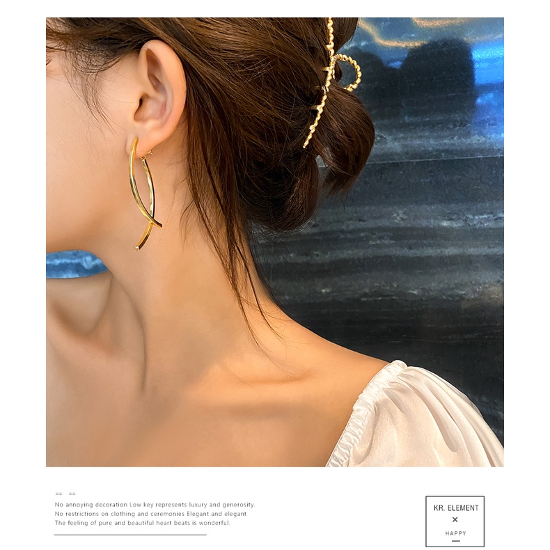 Anting Tusuk Bentuk Salib Bahan Silver 925 Untuk Wanita