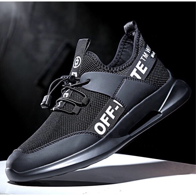 Sepatu Sneakers Pria Import Original 100%