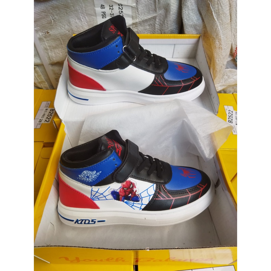 SEPATU  IMPORT ANAK COWOK KARAKTER SPIDERMAN YOUTH BALANCE 2522 (26-37)..cocok dipakai untuk anak-anak karena bahannya lembut warna tidak luntur dan tahan lama Sepatu sekolah sepatu paut sepatu anak tk ( COD )