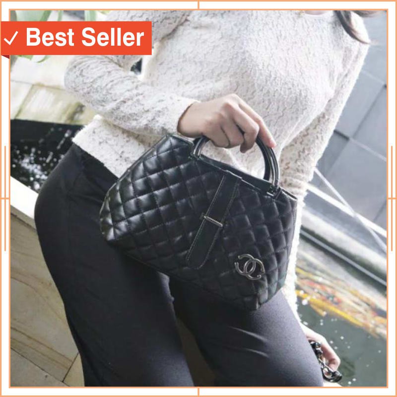 TAS WANITA TRAVELLING MURAH CANTIK UNIK ORI / Chanel alika / chanel lidah /  1kg muat 2