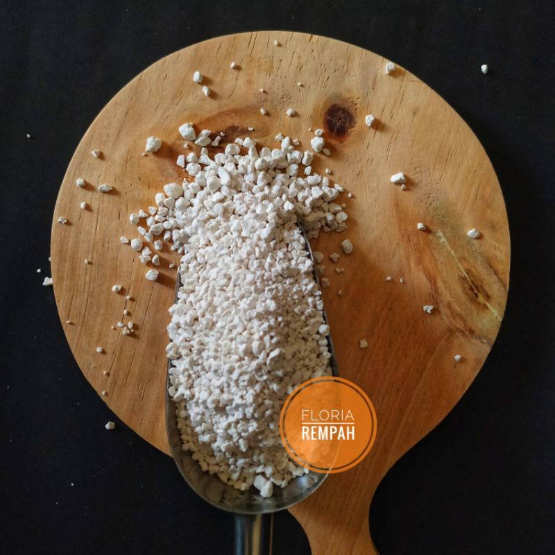 

TEPUNG TAPIOKA KASAR 1KG / TEPUNG KASAR SHILIN 1KG