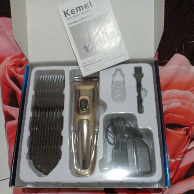 Alat Cukur Portable Multifungsi Kemei KM-5050 Mudah digunakan dan Berkualitas