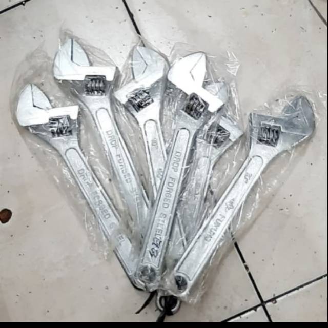 Kunci inggris fukung 10"