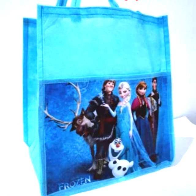 

Tas Ulang Tahun Anak Frozen 2 Kantong