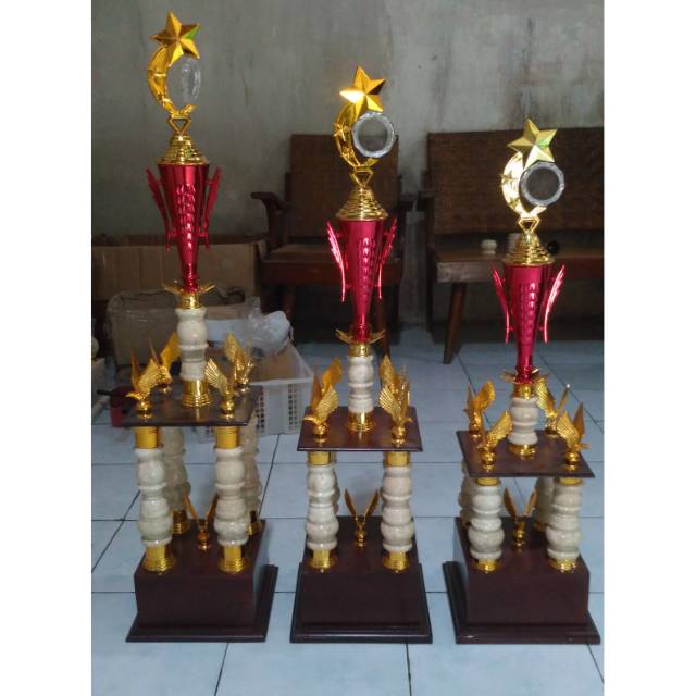 Piala marmer kaki 4 khas Tulungagung