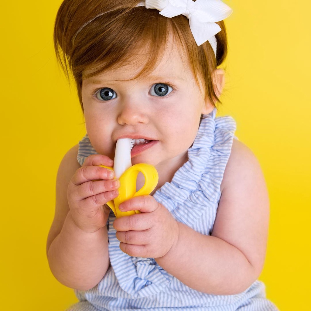 Baby Banana Toothbrush / Training Teether Tooth Brush for Infant, Baby, and Toddler / Sikat Gigi Bayi Silikon / Perawatan Mulut Bayi 12m+ (Tersedia varian warna)