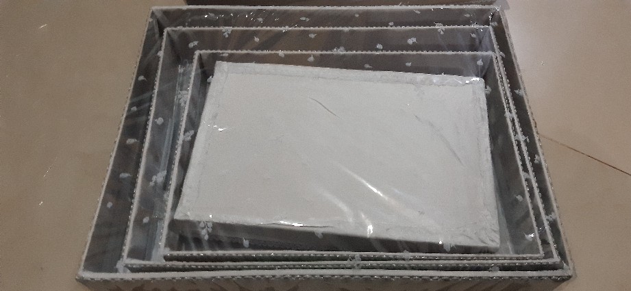 Kotak Hantaran Tutup Mika Silver