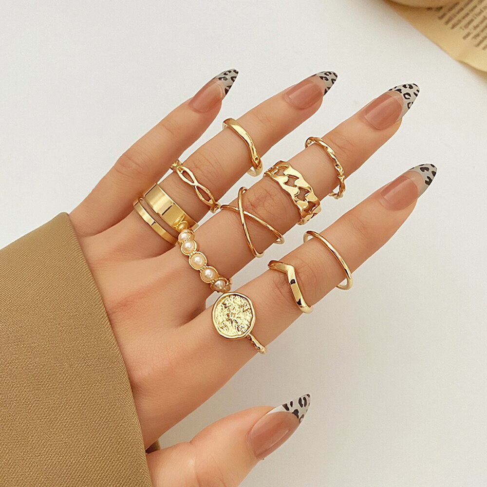 Set Cincin Rantai Emas Bentuk Kupu-Kupu Geometris Gaya Hip Hop Punk Untuk Wanita