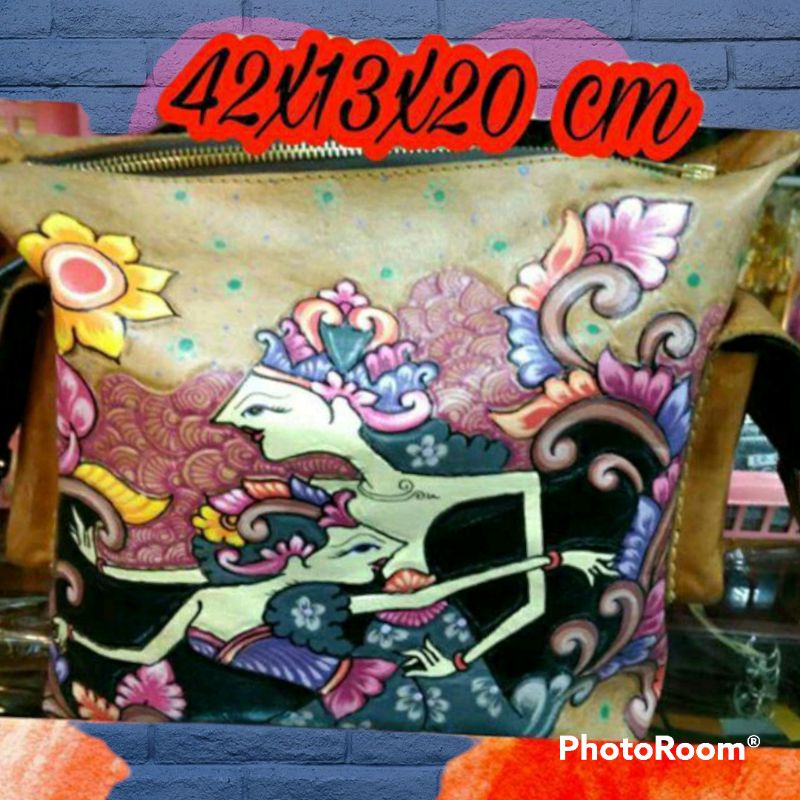 Tas kulit gambar wayang