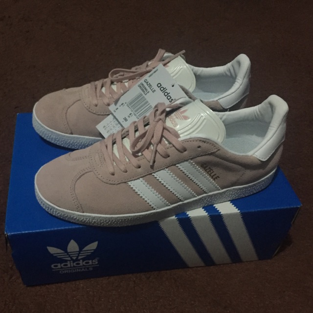 SEPATU ADIDAS GAZELLE SIZE 40