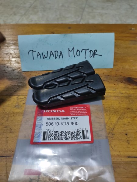 KARET STEP DEPAN HONDA CB150R STREETFIRE NEW K15M 2018-SKRG. 2PCS