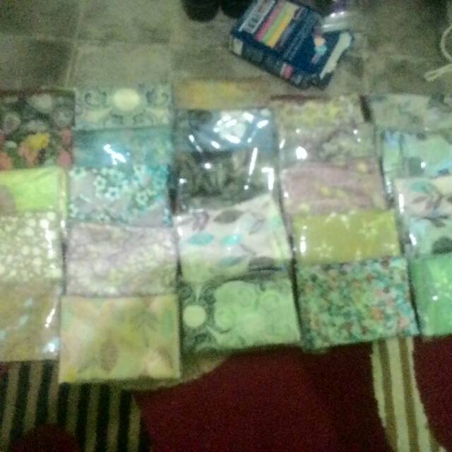 Aini hijab segi empat