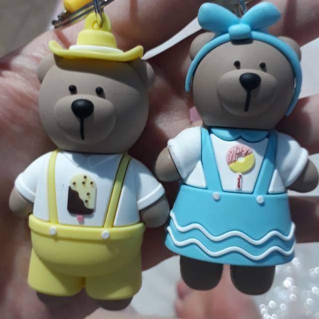 Couple bear keychain starbucks