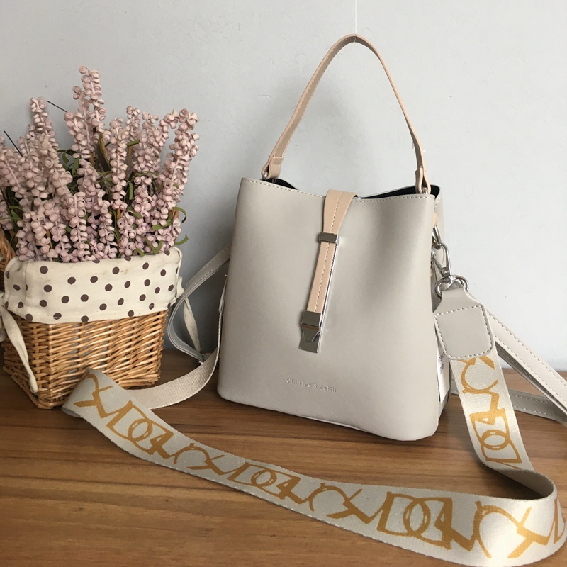 9166 tas selempang wanita import wanita fashion kekinian tas slingbag