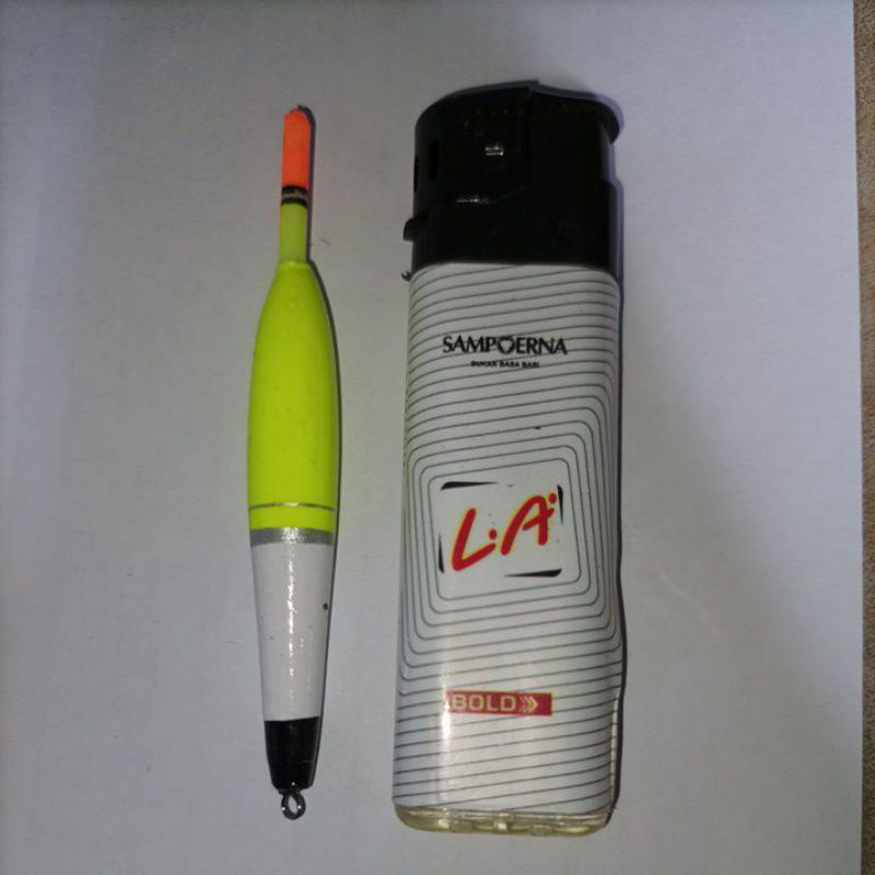 pelampung kayu fosfor