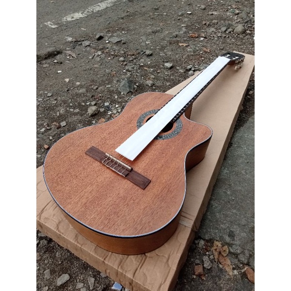 gitar classi nylon original 1000% cowboy CGC-100ns