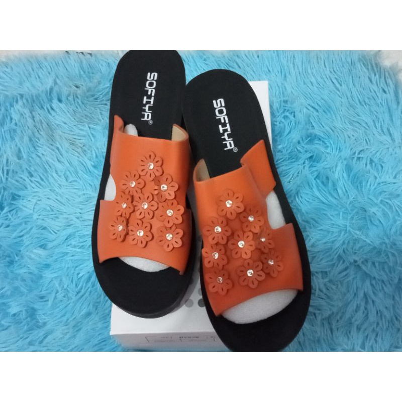 Sandal wedges wanita Sofia