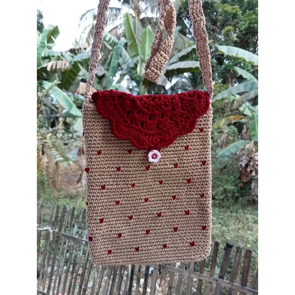 Tas Rajut HP Motif Love - Tas Rajut Selempang
