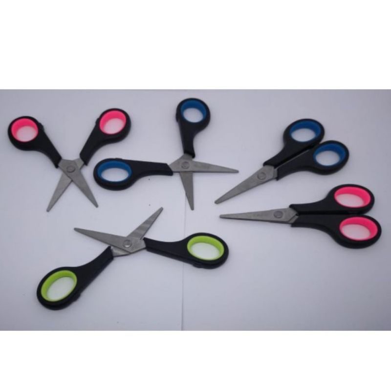 

1 pcs gunting rencengan kecil