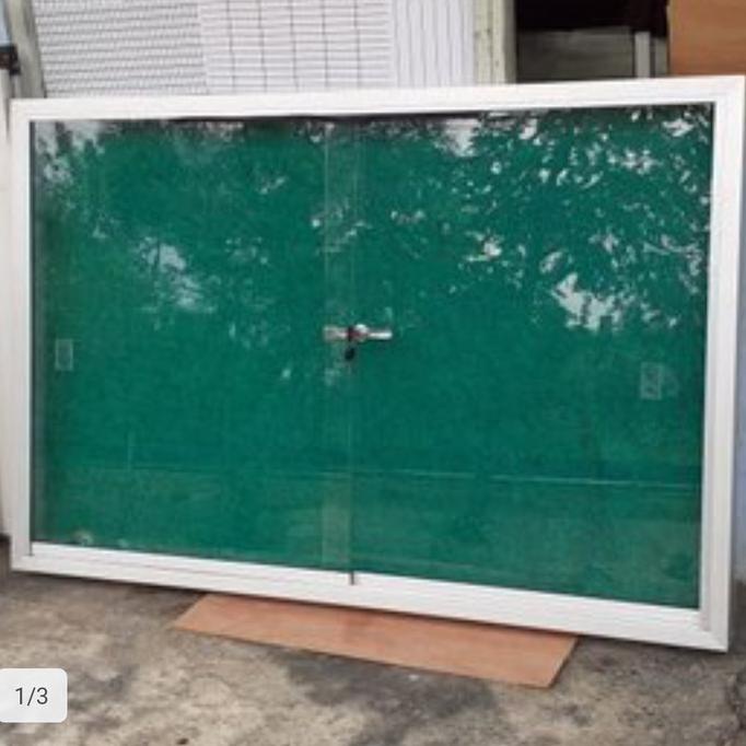 

papan Mading kaca gantung UK.90x200