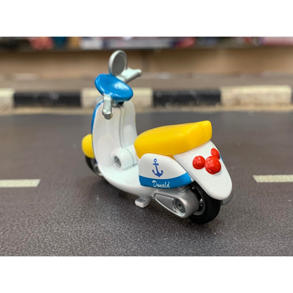 Tomica Disney Motors DM-19 Chim Chim Donald Duck