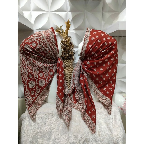 hijab voal segiempat motif songket terbaru