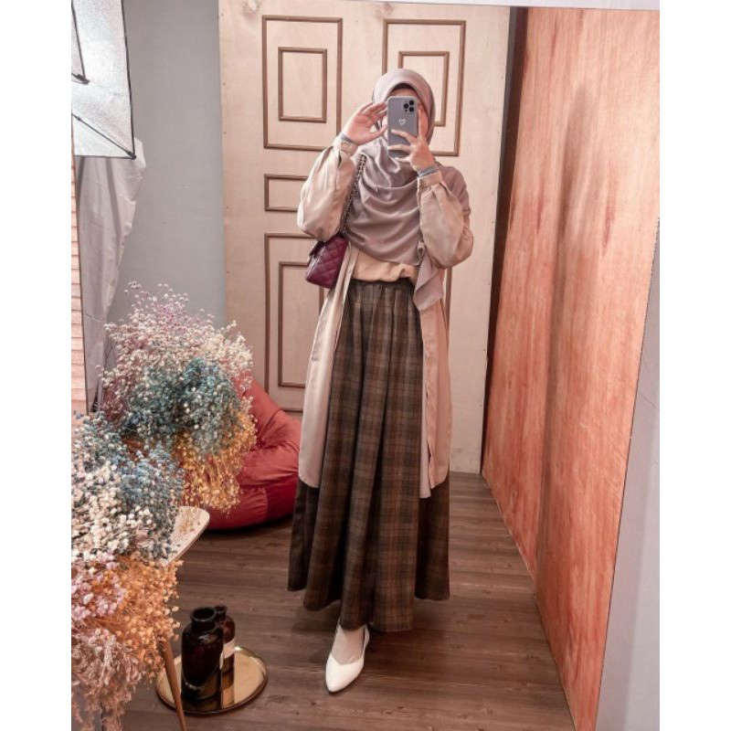 AZKYA SKIRT KODE MR - rok pattern motif kotak bahan burgatti fit to XL