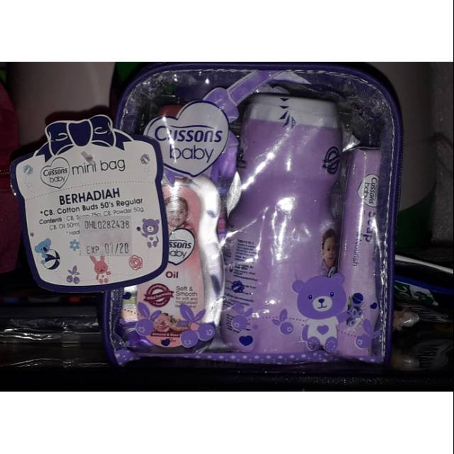 Bedak cussons baby