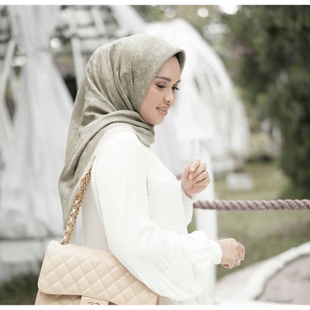 Buttonscarves Anniversary Edition - Reject Sale