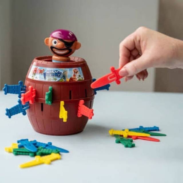 mainan jumping pirates gentong toys game board bajak laut pirate jumping funny games pirates roulette