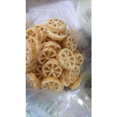 

kue kembang goyang
